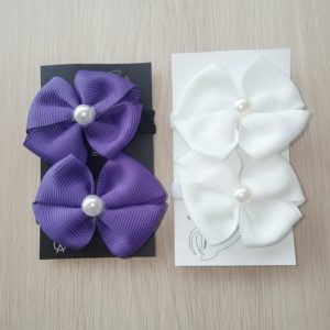 Mini pearl centered bow ribbons