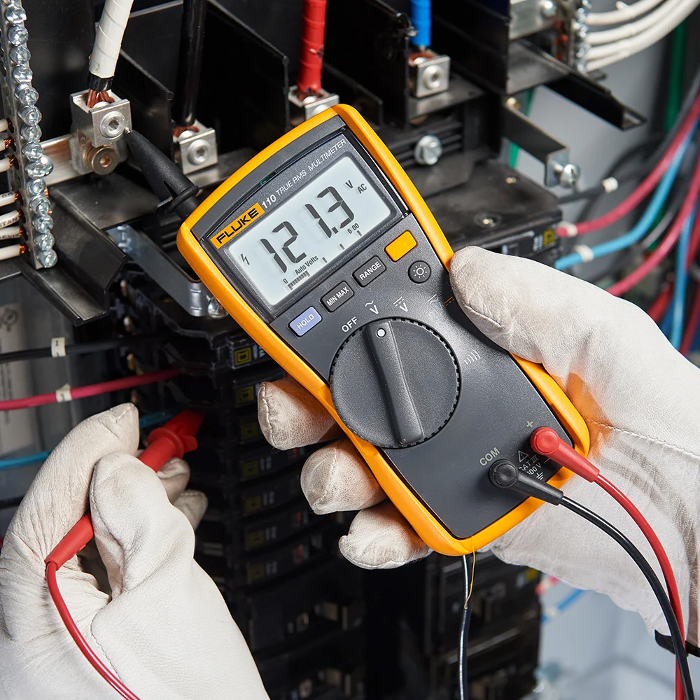 Fluke 110 True-RMS Digital Multimeter - Image 5