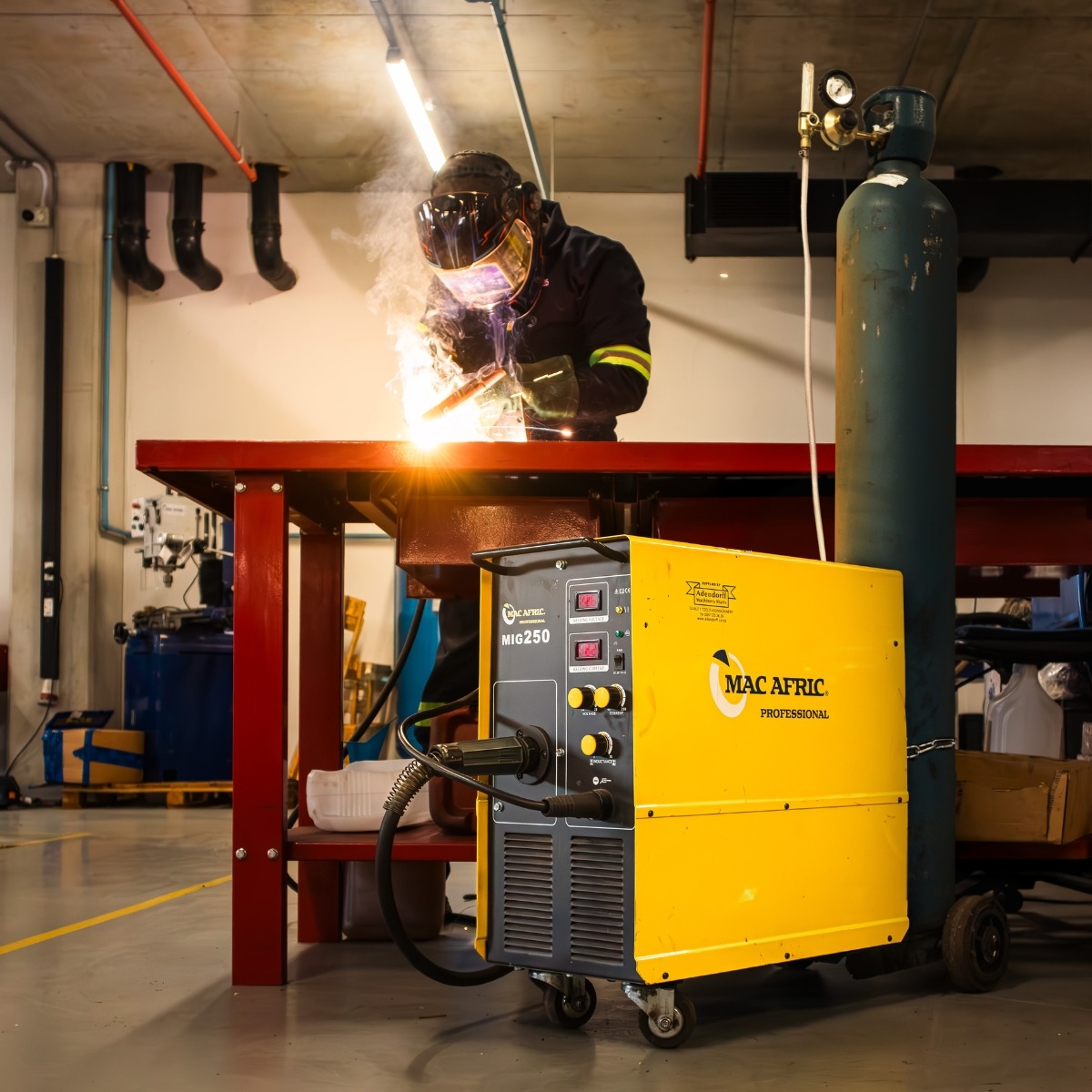 MAC AFRIC MODEL 250 MIG Inverter Welder - Image 2