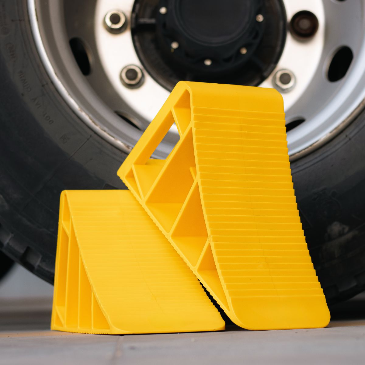 SAFELOAD Mighty 20 Ton Wheel Chock (Each) - Image 2