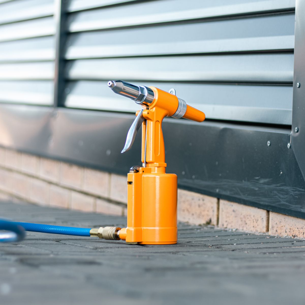 MAC AFRIC Heavy Duty Hydraulic Air Riveter - Image 5