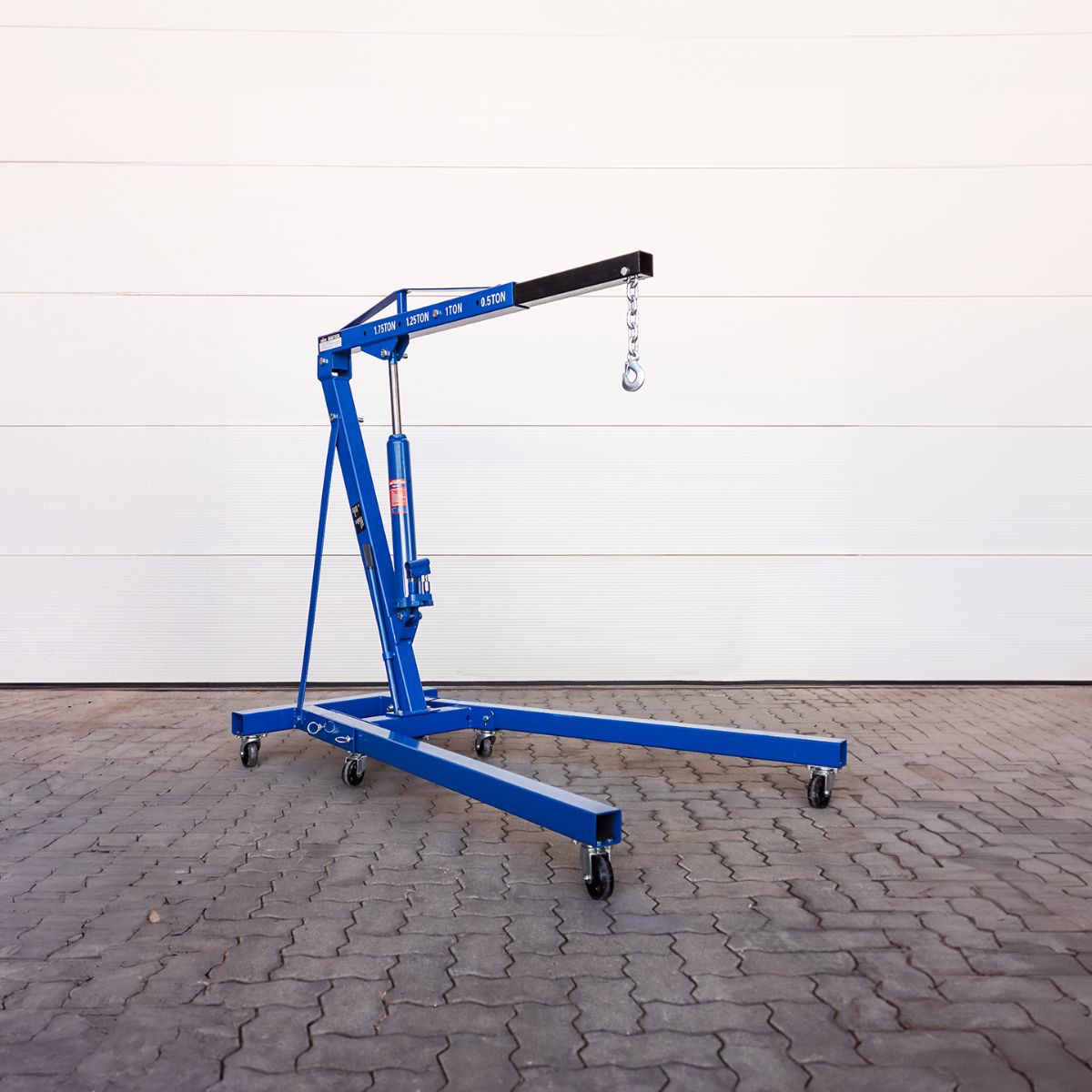 MAC AFRIC Model 2000 Hydraulic Engine Crane - Image 2